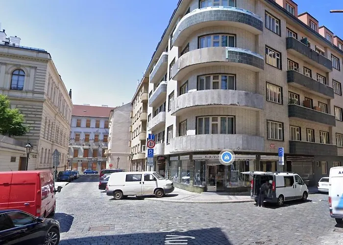 Heart Of Old Town By National Theater